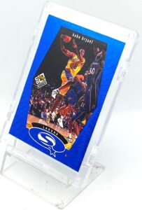 1998 UD SQ Kobe Bryant #SQ13 Blue (3)